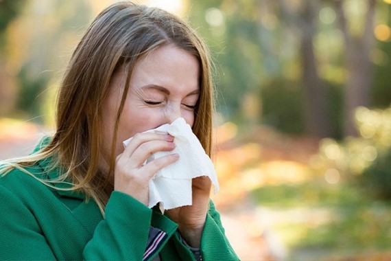 Persistent Sneezing: The Real Causes And How To Cure It